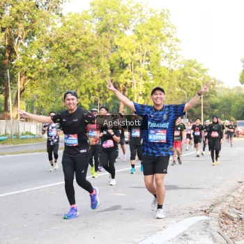 Runner Photo 3906595