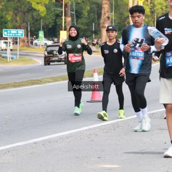 Runner Photo 3906629