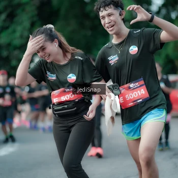 Runner Photo 3906639