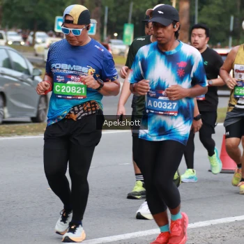 Runner Photo 3906693