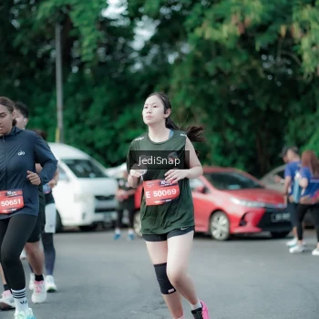 Runner Photo 3906755