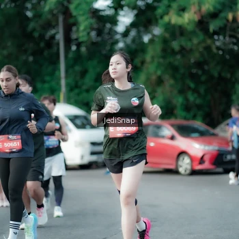 Runner Photo 3906763