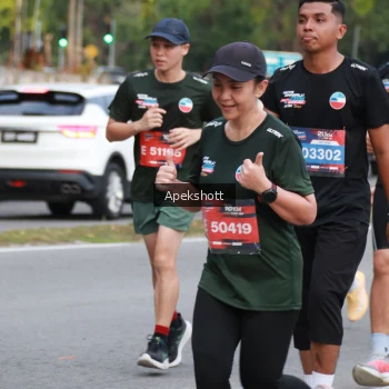 Runner Photo 3906771