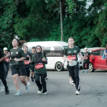 Runner Photo 3906794