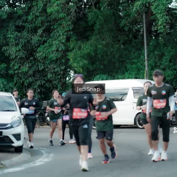Runner Photo 3906810