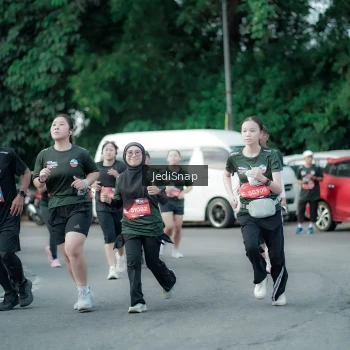 Runner Photo 3906812