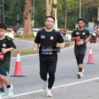 Runner Photo 3906819