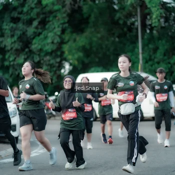 Runner Photo 3906827