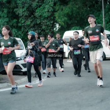 Runner Photo 3906905