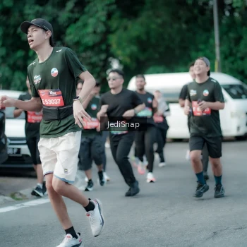 Runner Photo 3906947