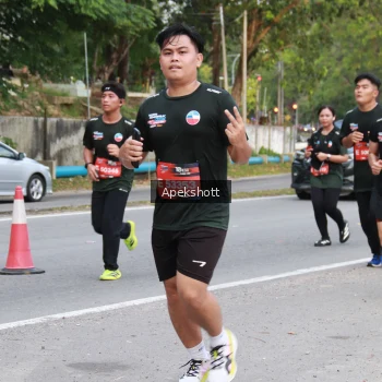 Runner Photo 3906949