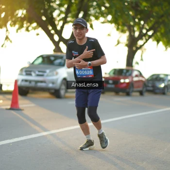 Runner Photo 3906983