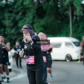 Runner Photo 3907006