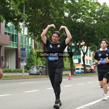 Runner Photo 3907019