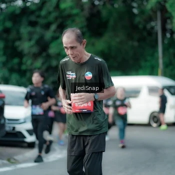 Runner Photo 3907055