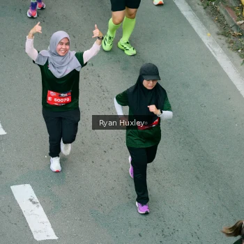 Runner Photo 3907059