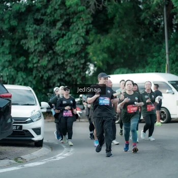 Runner Photo 3907067