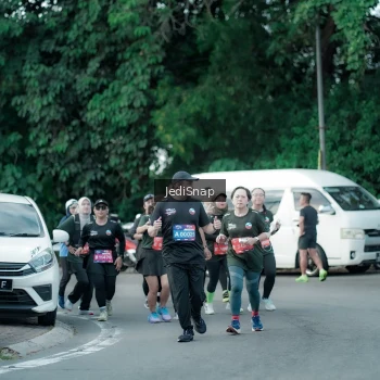 Runner Photo 3907080