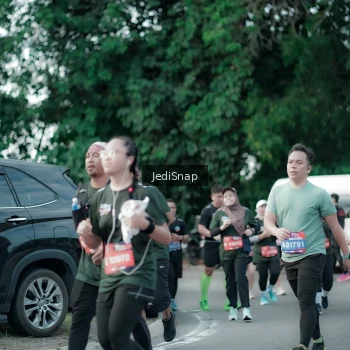 Runner Photo 3907144
