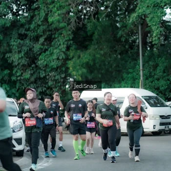 Runner Photo 3907178