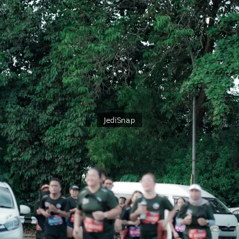 Runner Photo 3907199