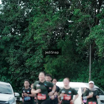 Runner Photo 3907222