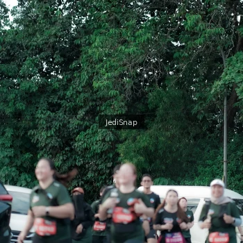 Runner Photo 3907276