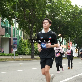 Runner Photo 3907324