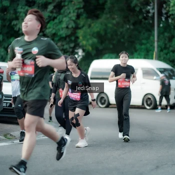 Runner Photo 3907368