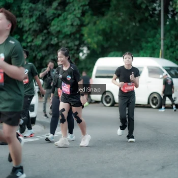 Runner Photo 3907379