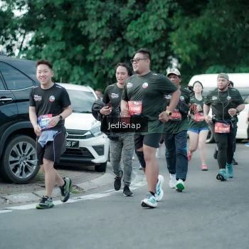 Runner Photo 3907448