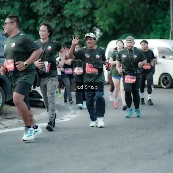 Runner Photo 3907460