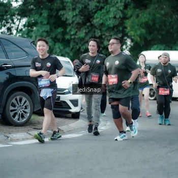 Runner Photo 3907465