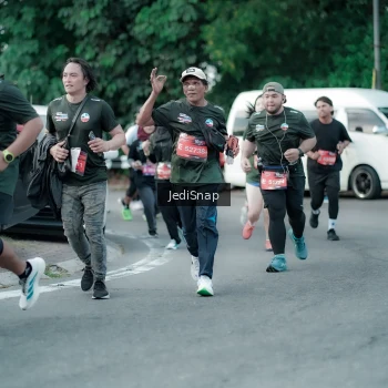 Runner Photo 3907469