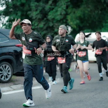 Runner Photo 3907478