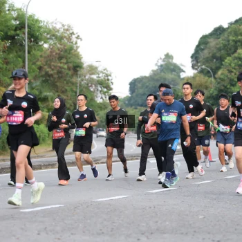 Runner Photo 3907493