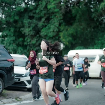 Runner Photo 3907500