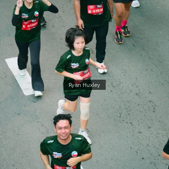Runner Photo 3907544