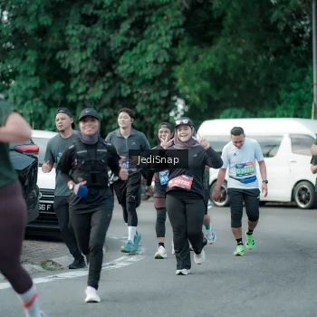 Runner Photo 3907550