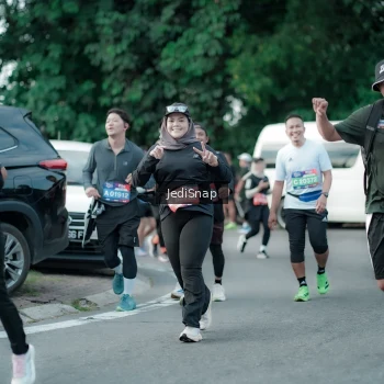 Runner Photo 3907564