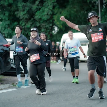 Runner Photo 3907569