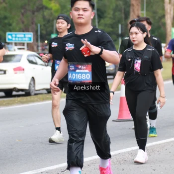 Runner Photo 3907585