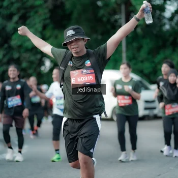 Runner Photo 3907587