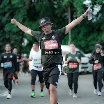 Runner Photo 3907589