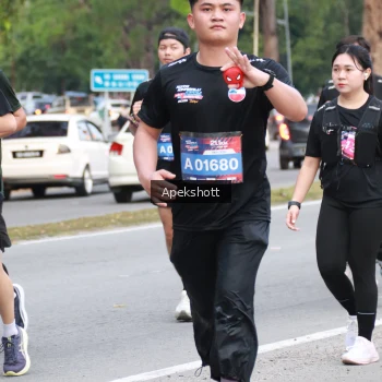 Runner Photo 3907617