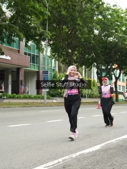 Runner Photo 3907671
