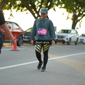 Runner Photo 3907676