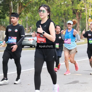 Runner Photo 3907776