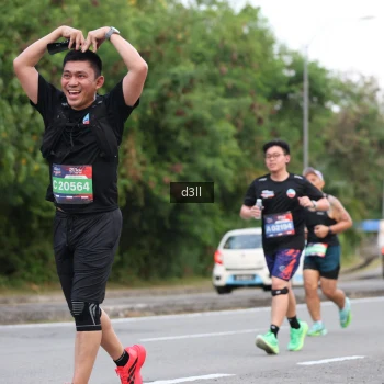 Runner Photo 3907795