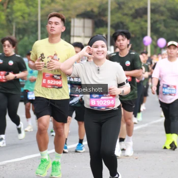 Runner Photo 3907864